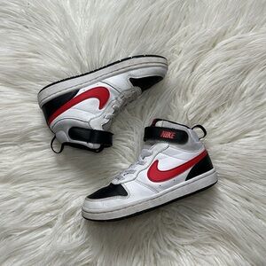 Nike • High top Court Borough Mid 2 (GS) youth • Black, White and Red